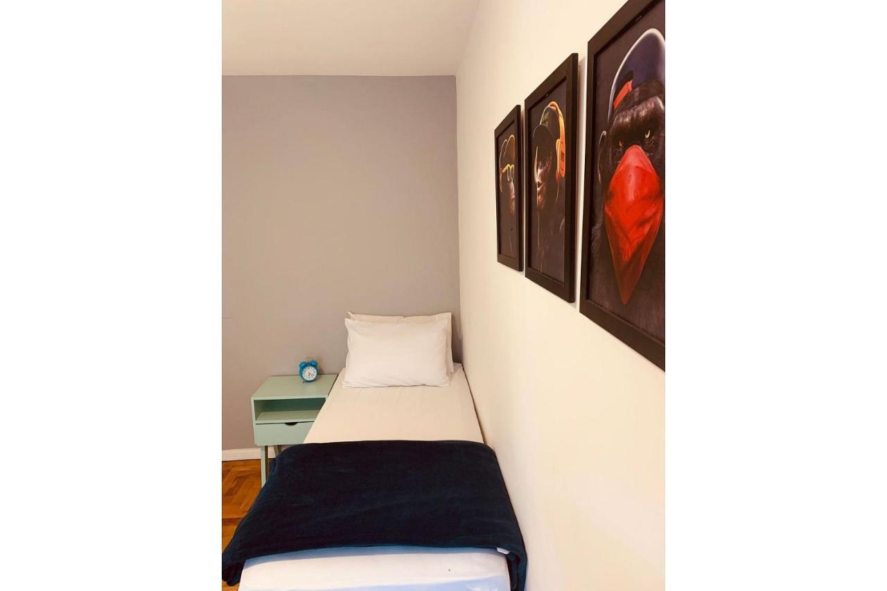 Lindo Sobrado Apartamento *
